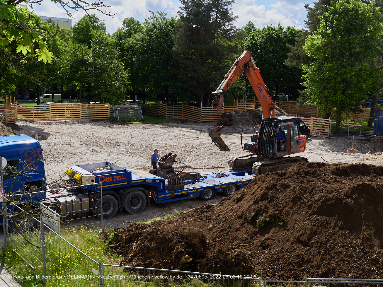 08.06.2022 - Baustelle zur Mütterberatung und Haus für Kinder